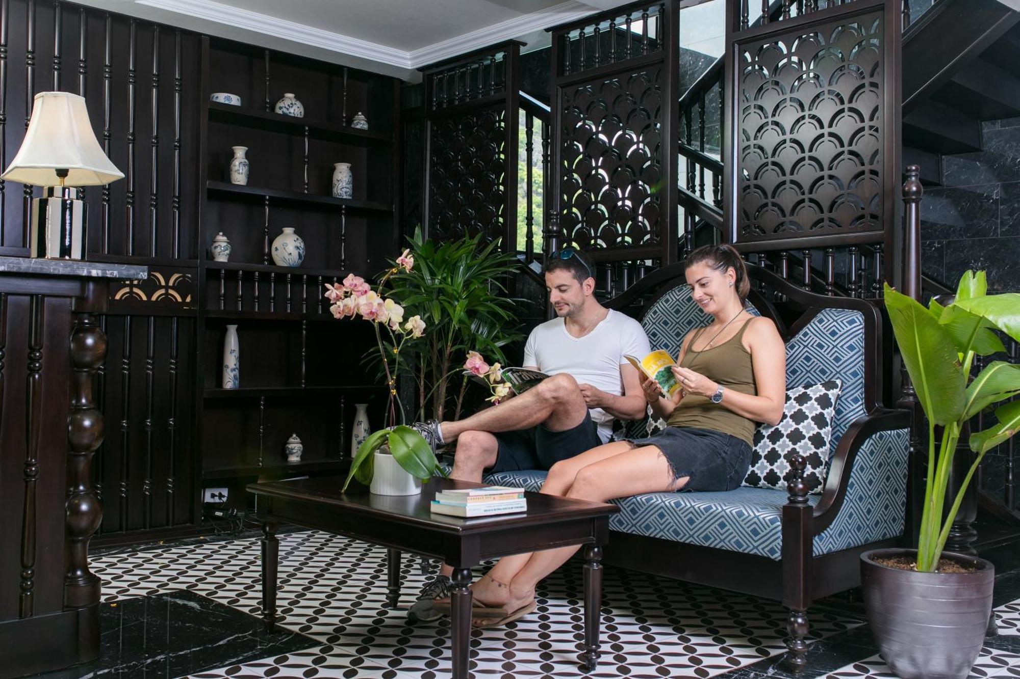 Genesis Luxury Regal Cruises Hotell Ha Long Exteriör bild