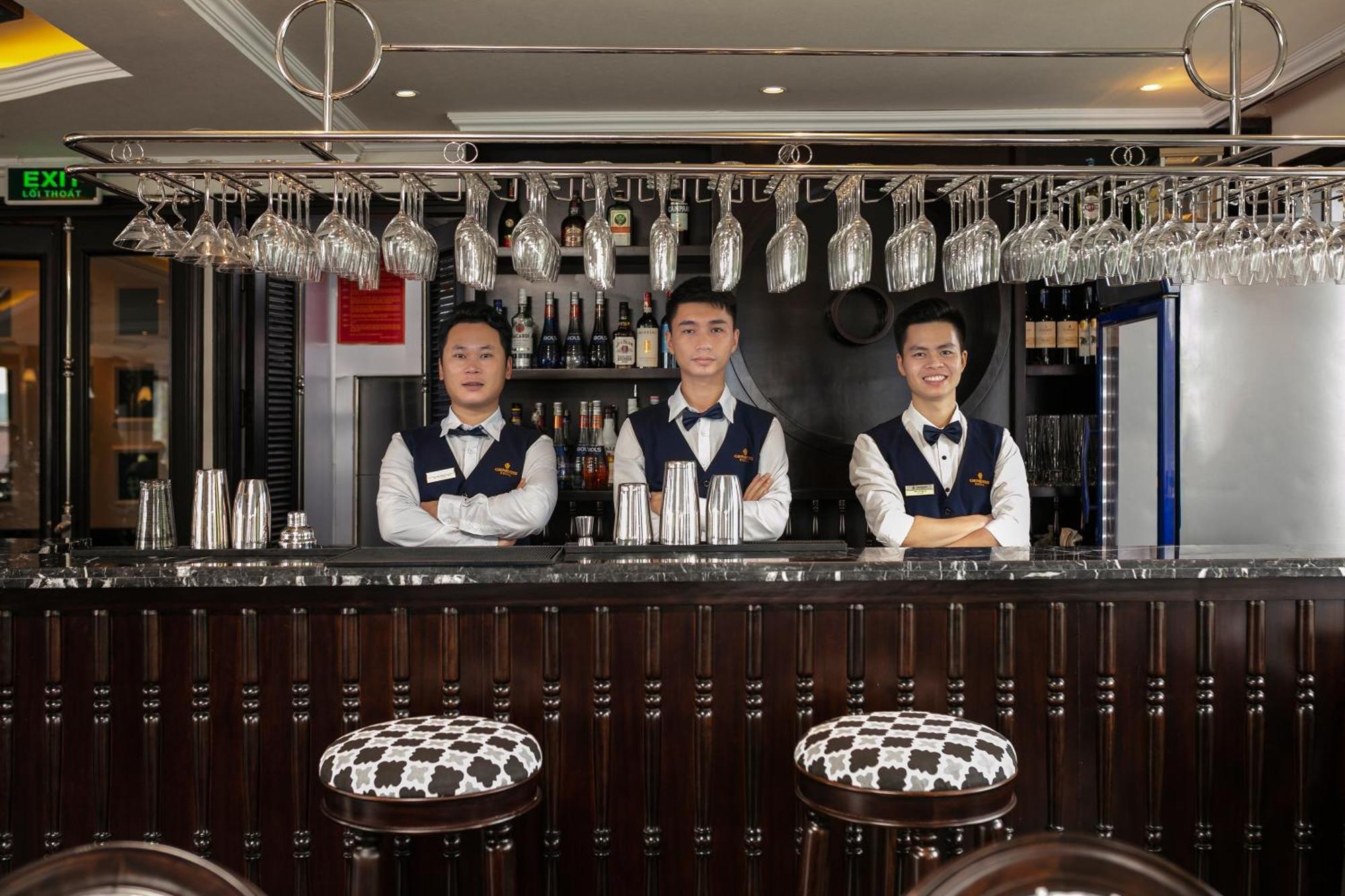 Genesis Luxury Regal Cruises Hotell Ha Long Exteriör bild